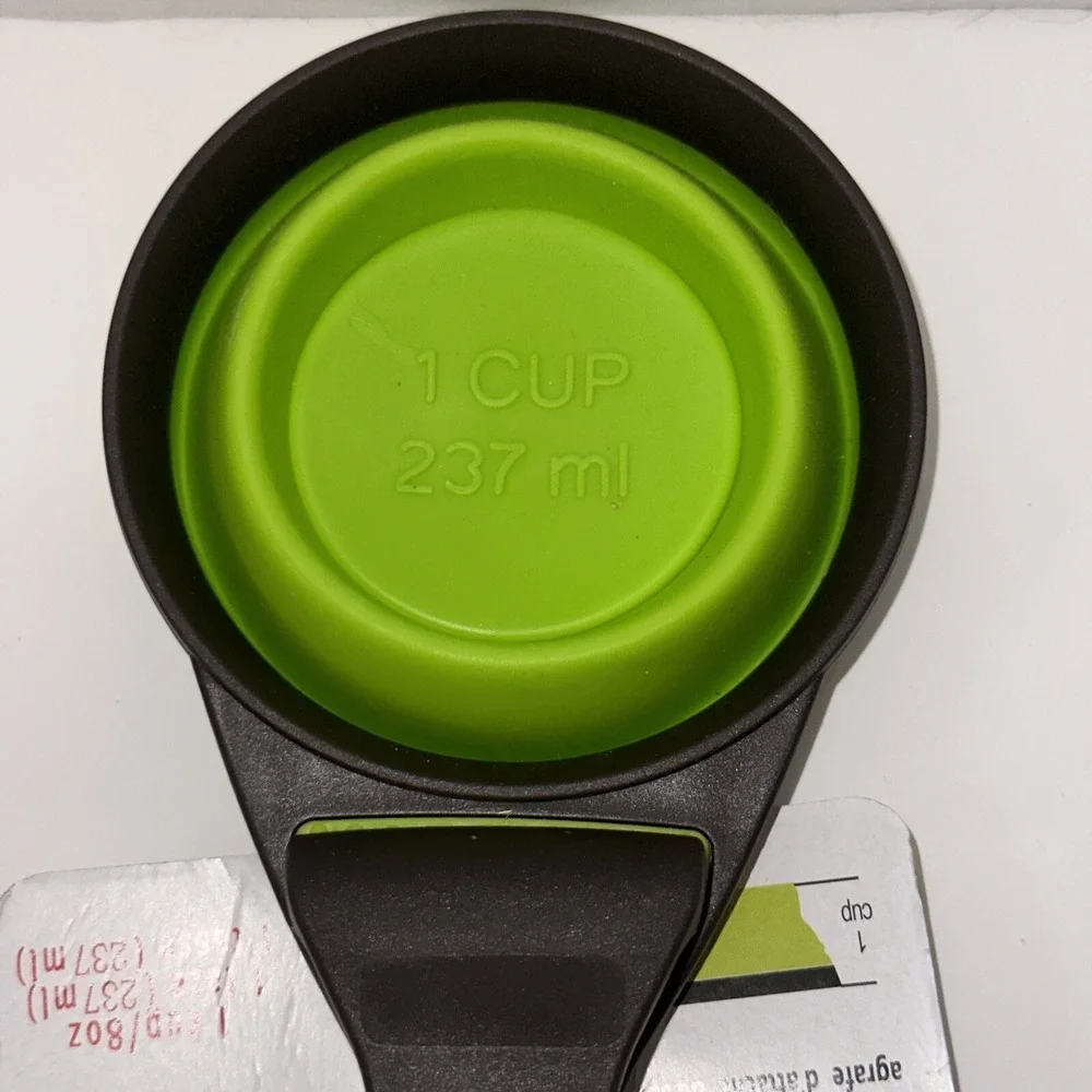 Dongez 3-in-1 Pet Food Scoop Measuring Cup Bag Clip Collapsible BPA Free DS-021